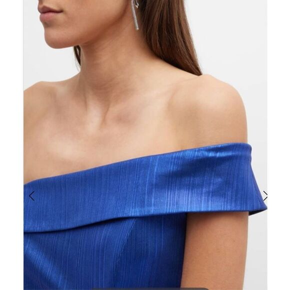 BLACK HALO DOLAN GOWN | 253947 in Sapphire Glow NWT Size 10 - Picture 3 of 10